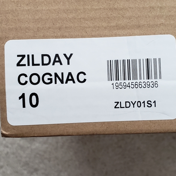 **SOLD** Steve Madden Zilday high heel pumps. - Picture 7 of 8